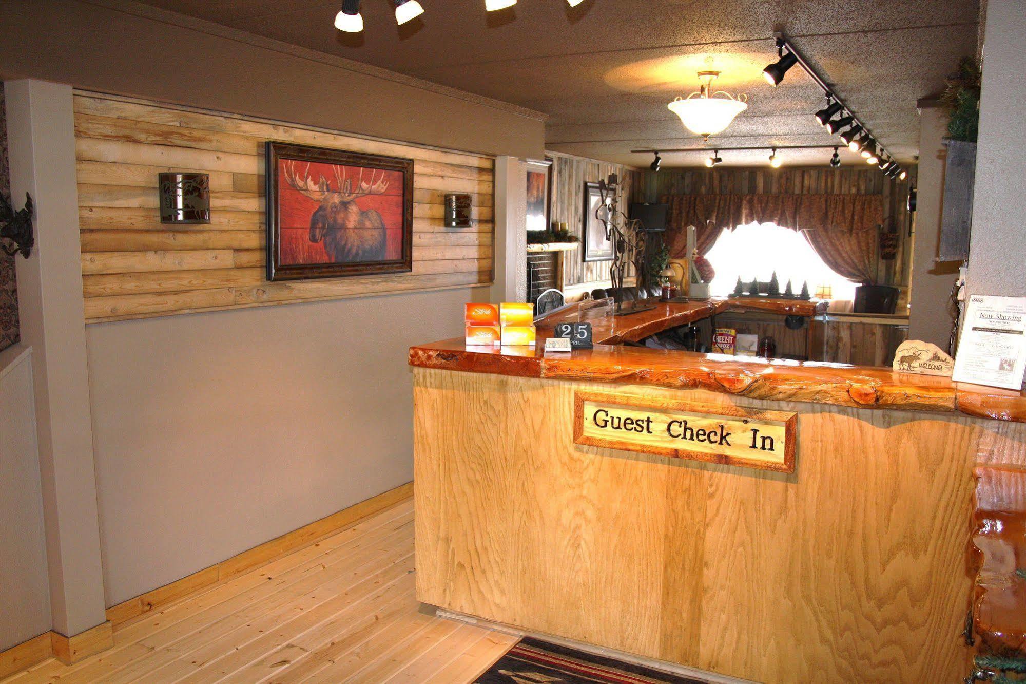 ווסט ילוסטון Moose Creek Inn מראה חיצוני תמונה